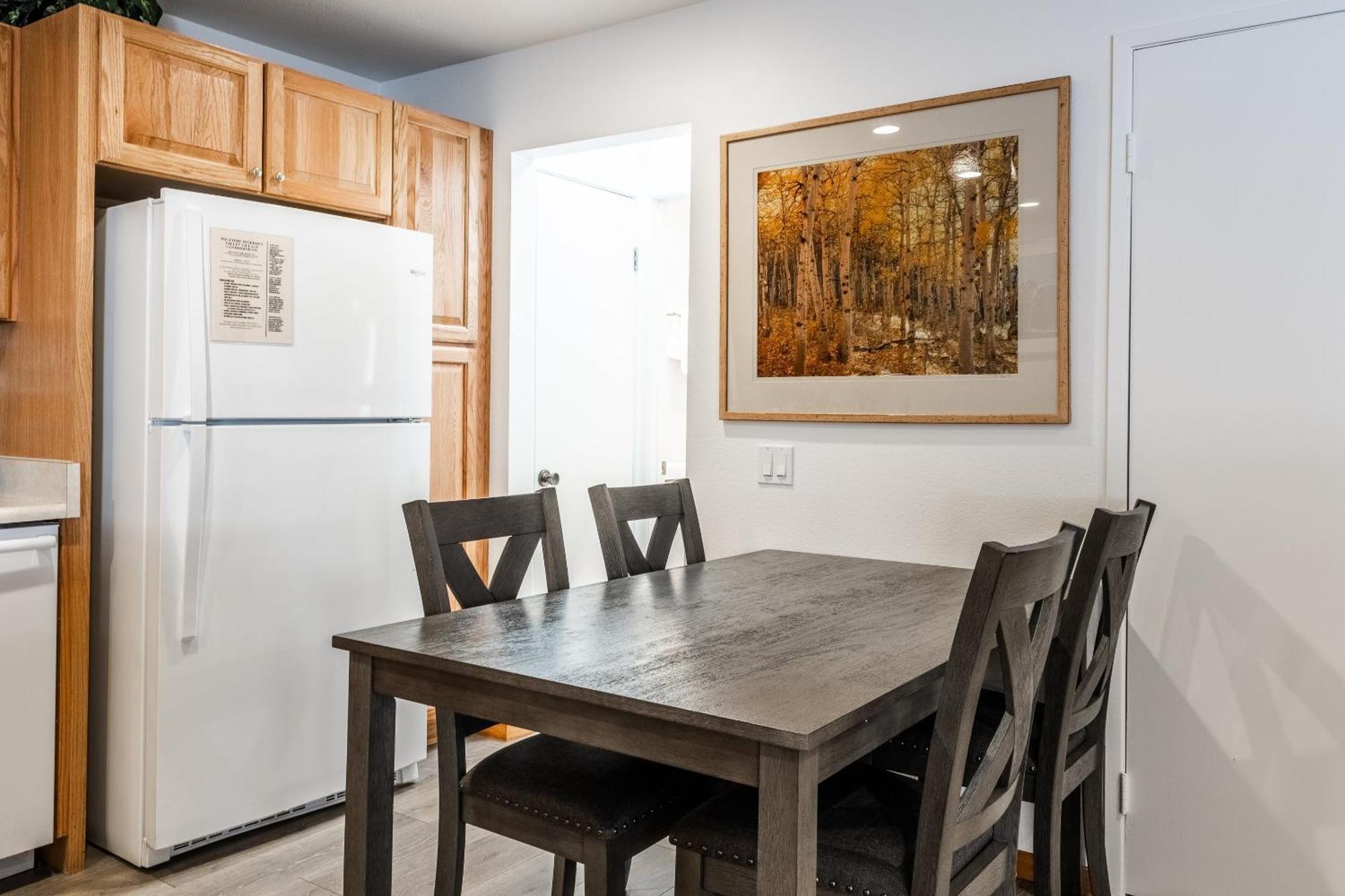 Hidden Valley Village #103 Nicely Updated 1 Bedroom 1 Bathroom Condo Short 10 Min Walk From Village Mammoth Lakes Room photo